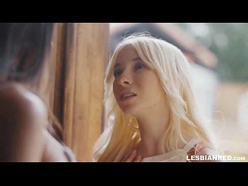 ❤️ Qiz bir necha oydan keyin uyga keladi va o'gay onasining mushukini yeydi Sifatli porno uz.pinkporno.ru