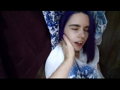 ❤️ Shkafda mening singlimni topib, unga yordam berdi Sifatli porno uz.pinkporno.ru